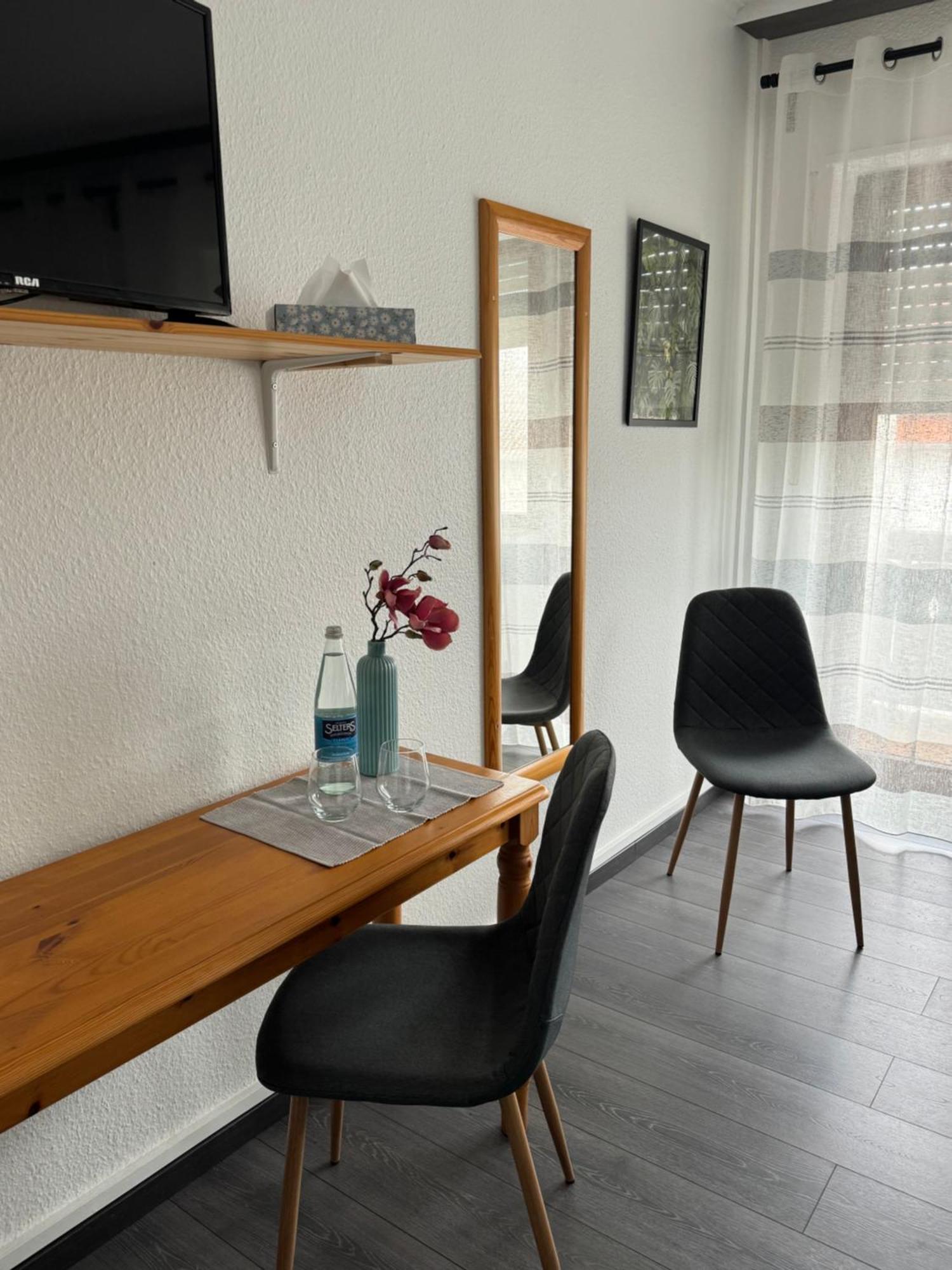 Gaestehaus Zur Schmiede Burghaun ภายนอก รูปภาพ